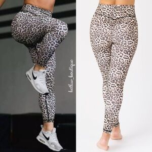 Zyia Leopard Leggings